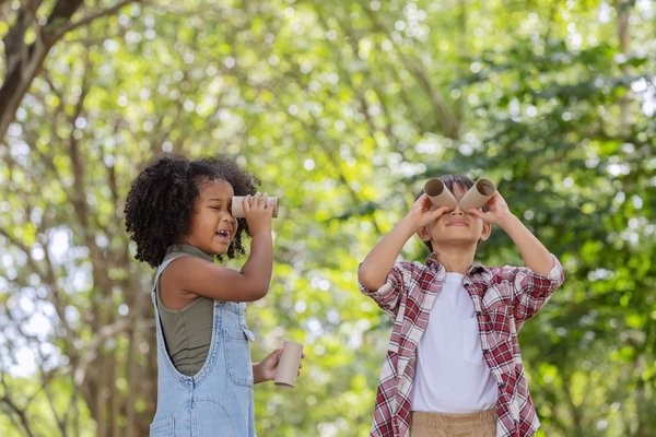 Comment préparer efficacement son enfant pour sa colonie en départ de Paris ?